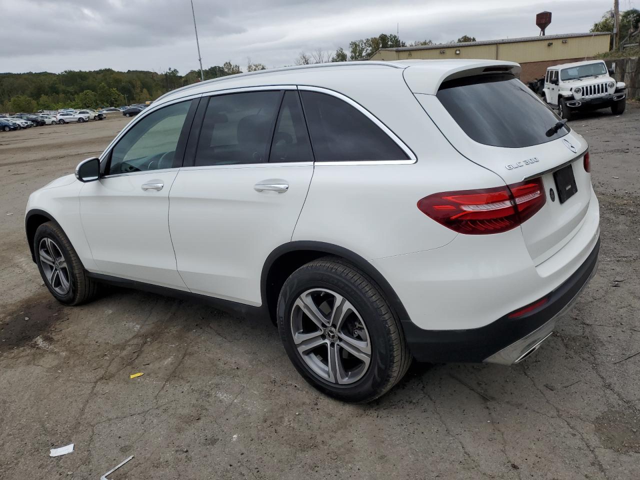 WDC0G4KB9KF658766 2019 MERCEDES-BENZ GLC - Image 2