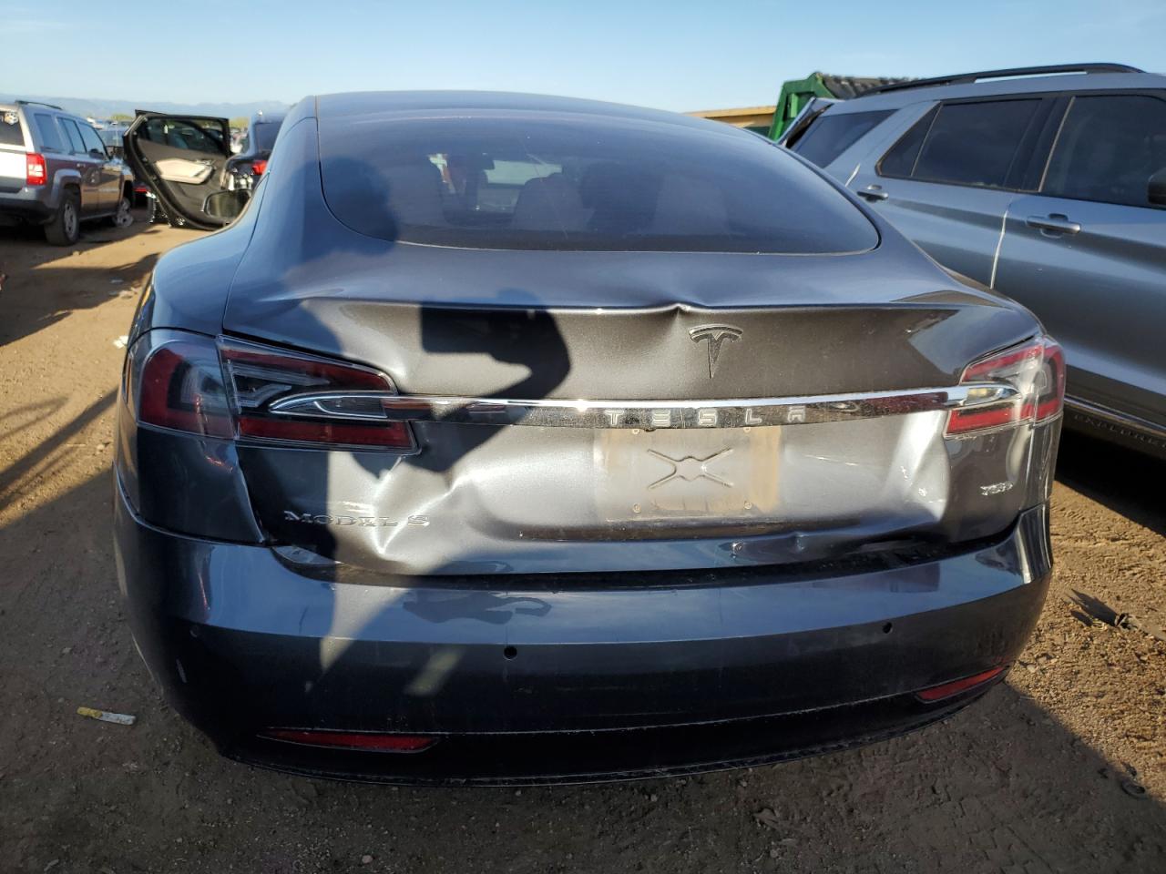 2018 Tesla Model S VIN: 5YJSA1E25JF263318 Lot: 72745484