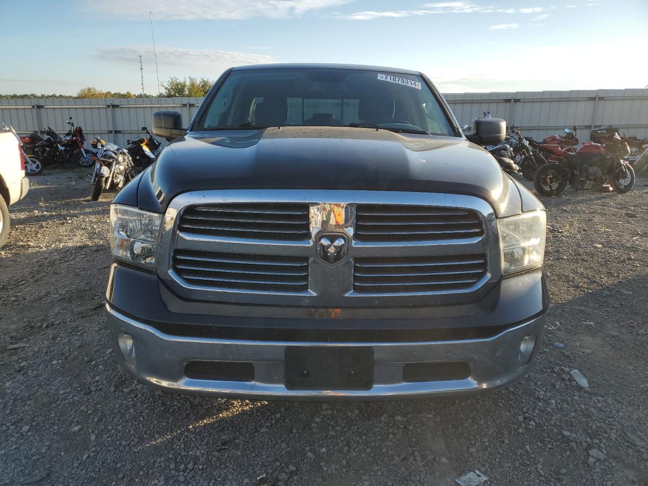 2016 RAM 1500 - Image 5