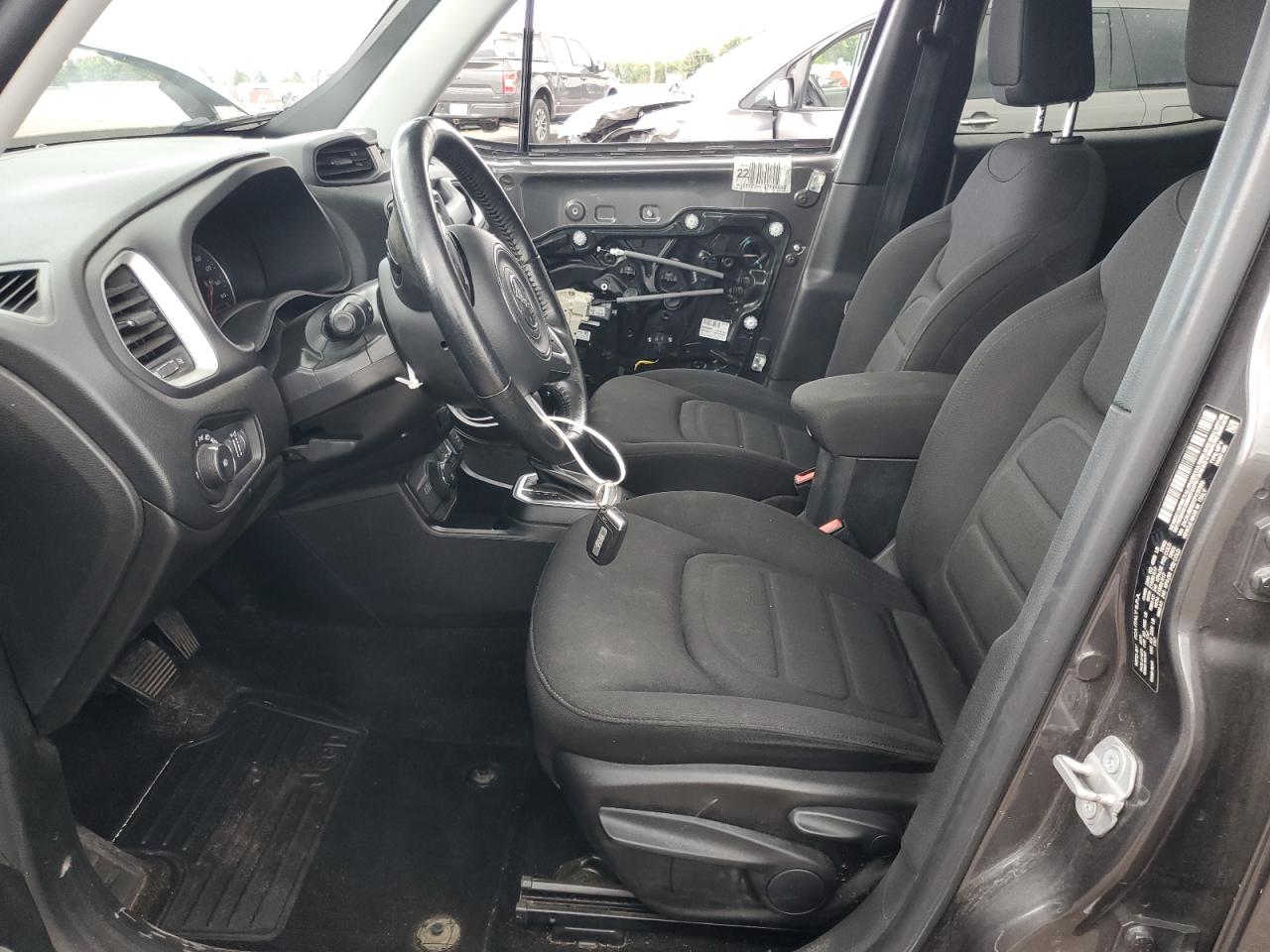 ZACNJBBB2KPK50380 2019 Jeep Renegade Latitude