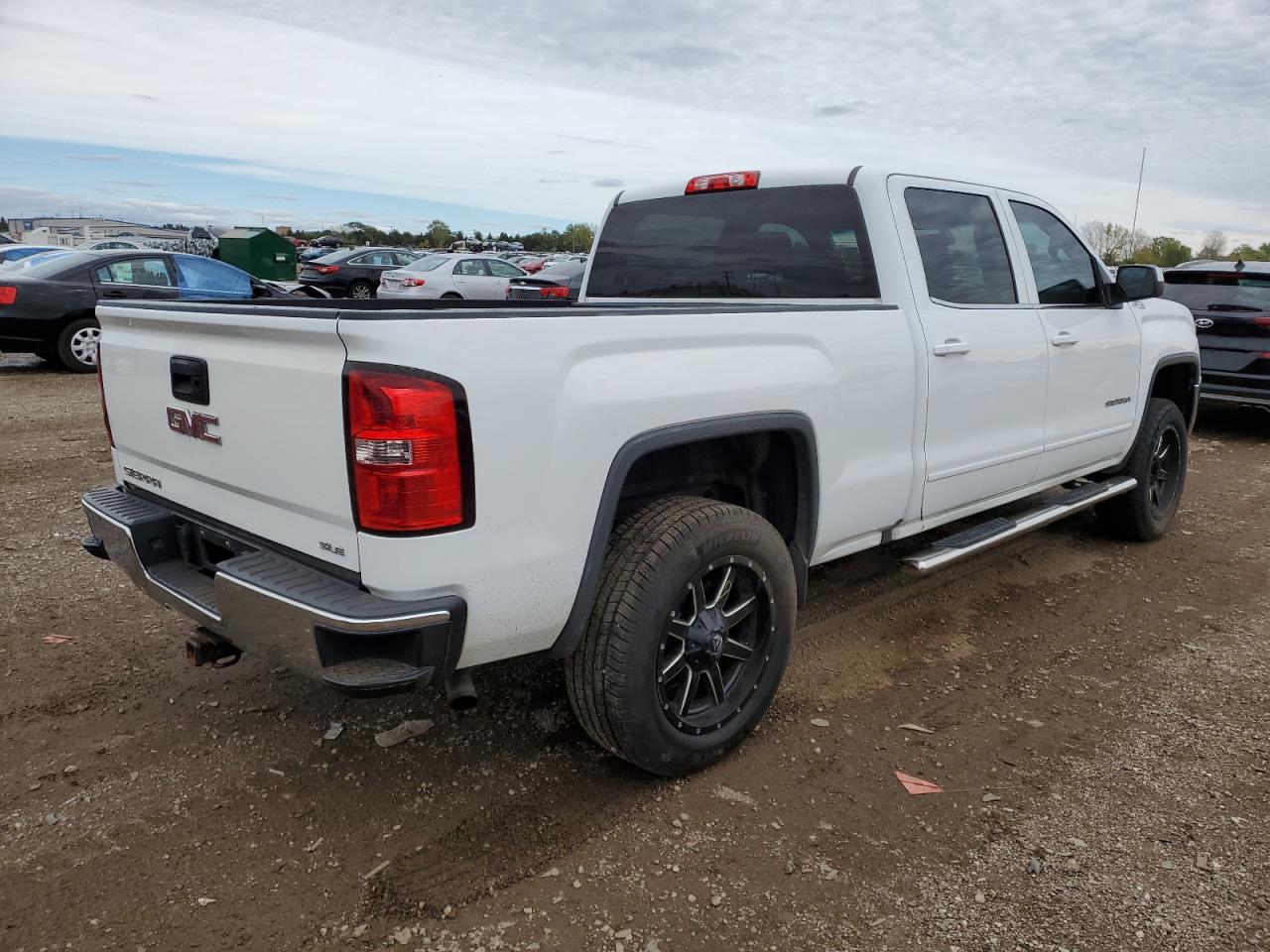 2016 GMC Sierra - Image 3