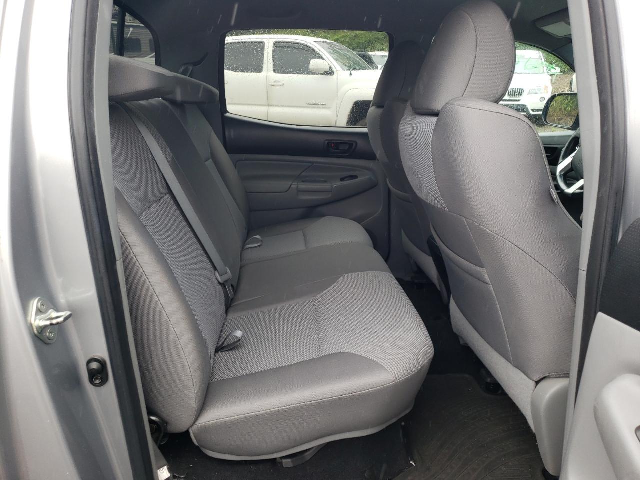 2014 Toyota Tacoma - Image 10