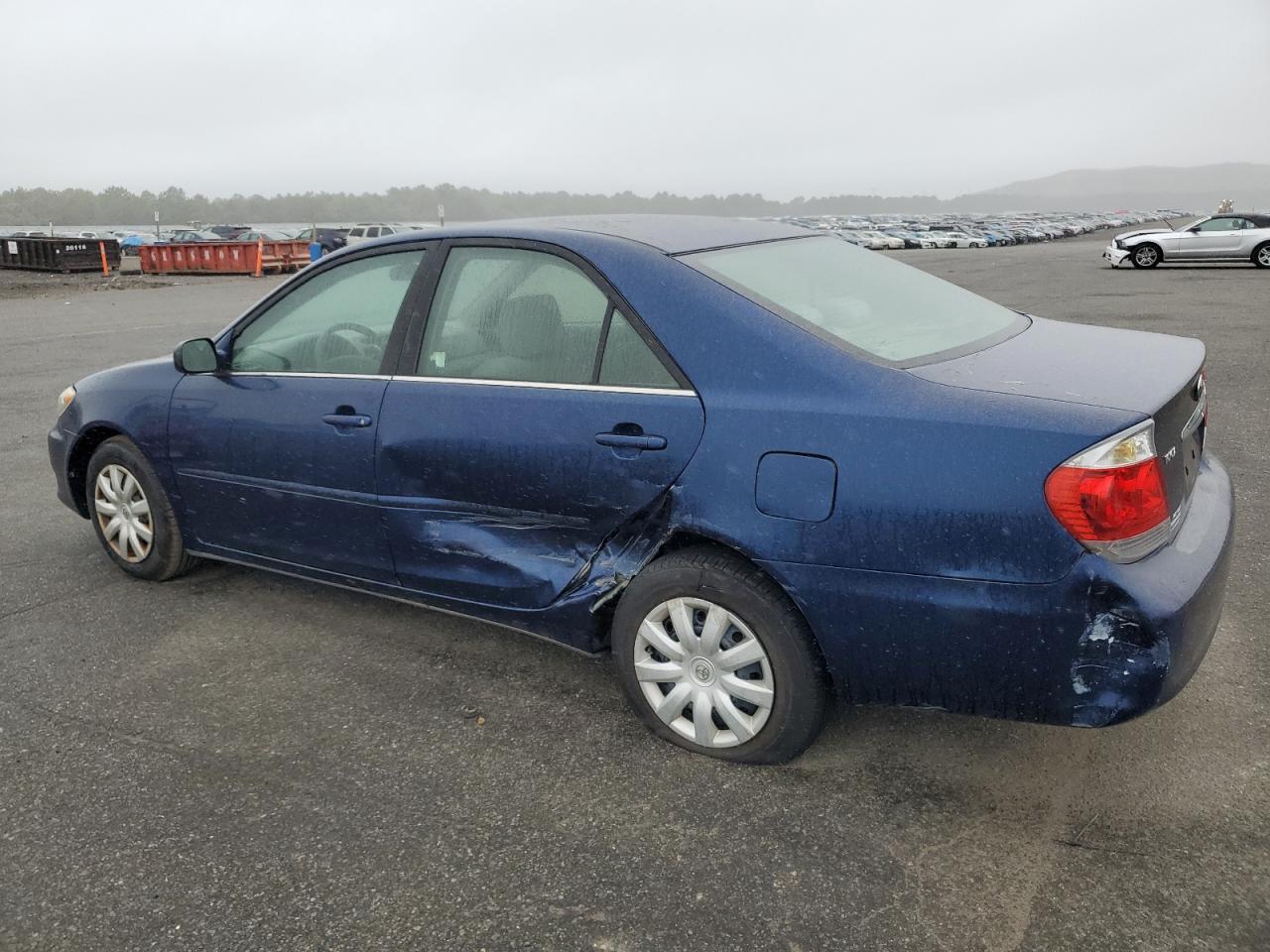 2005 Toyota Camry - Image 2