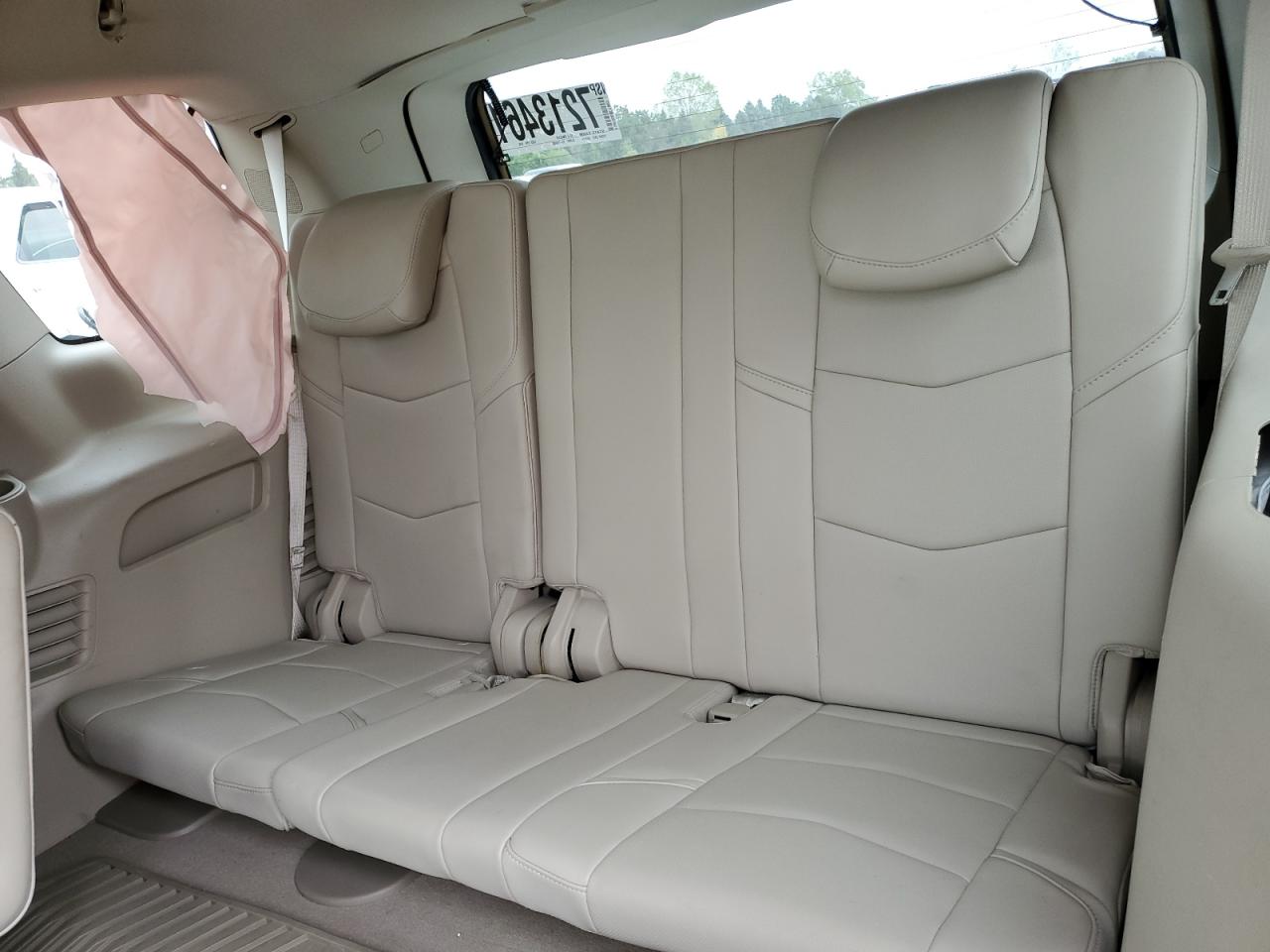 2016 Cadillac Escalade - Image 10