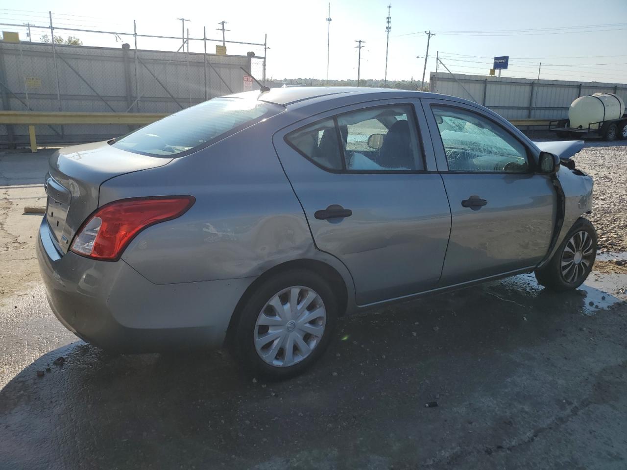2012 Nissan Versa - Image 3