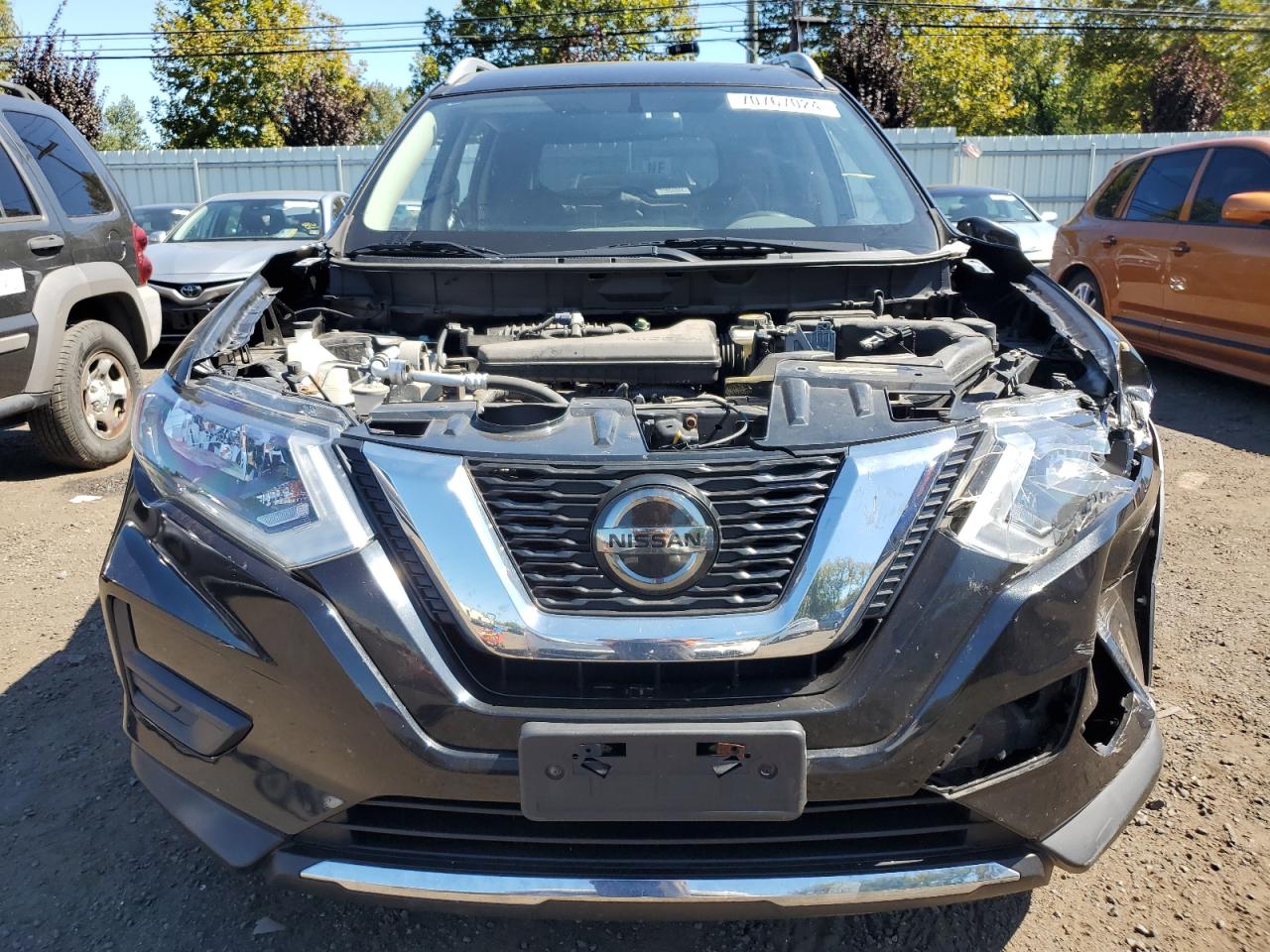2018 Nissan Rogue - Image 5
