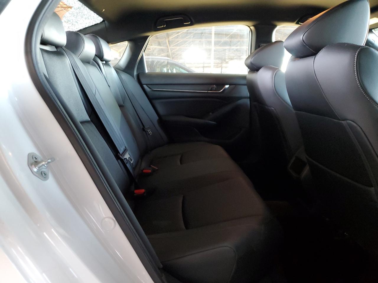 2022 Honda Accord - Image 10