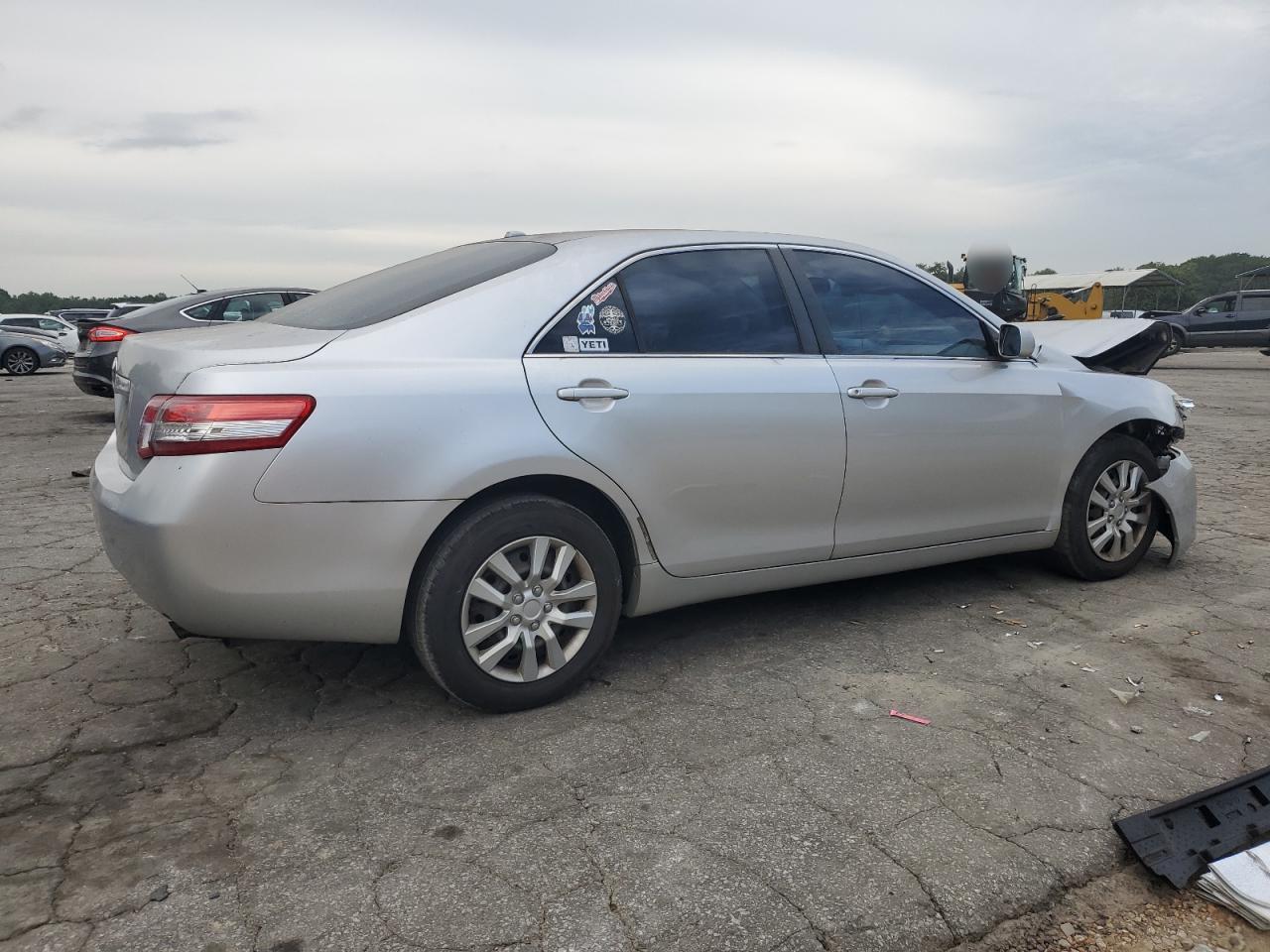 2011 Toyota Camry Base VIN: 4T1BF3EK8BU118758 Lot: 70960594