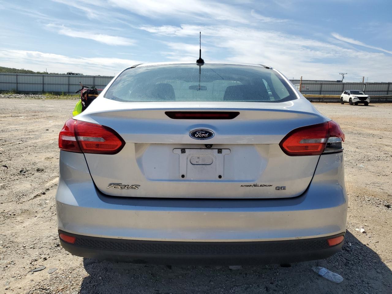 2015 Ford Focus Se VIN: 1FADP3F22FL270500 Lot: 70036184