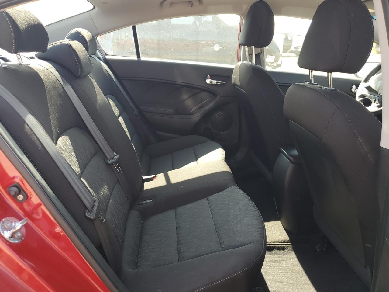 2016 Kia Forte - Image 10