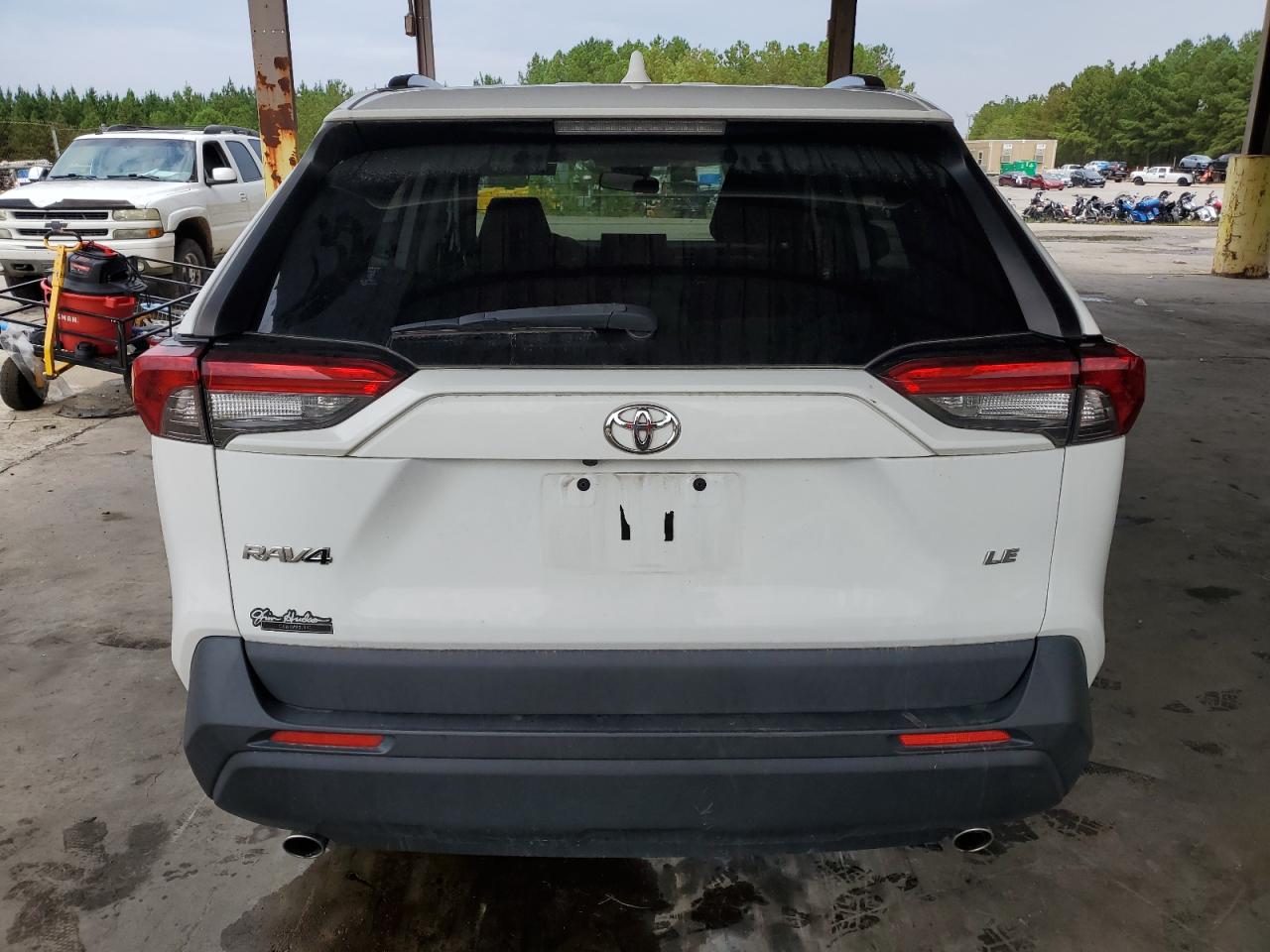 JTMH1RFV6KD006016 2019 Toyota Rav4 Le