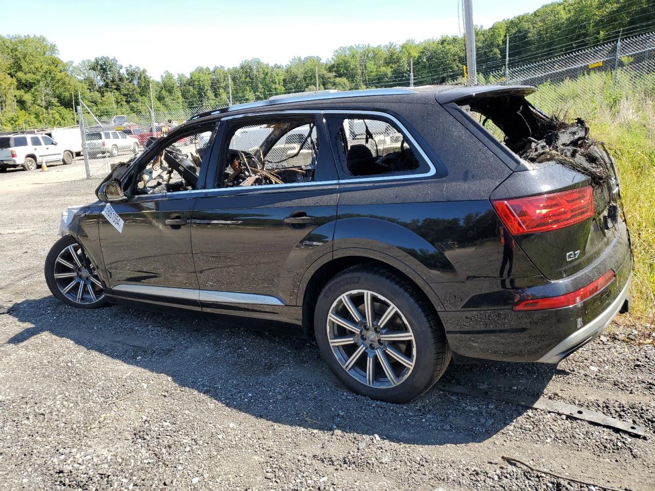 WA1LAAF76HD027139 2017 AUDI Q7 - Image 2