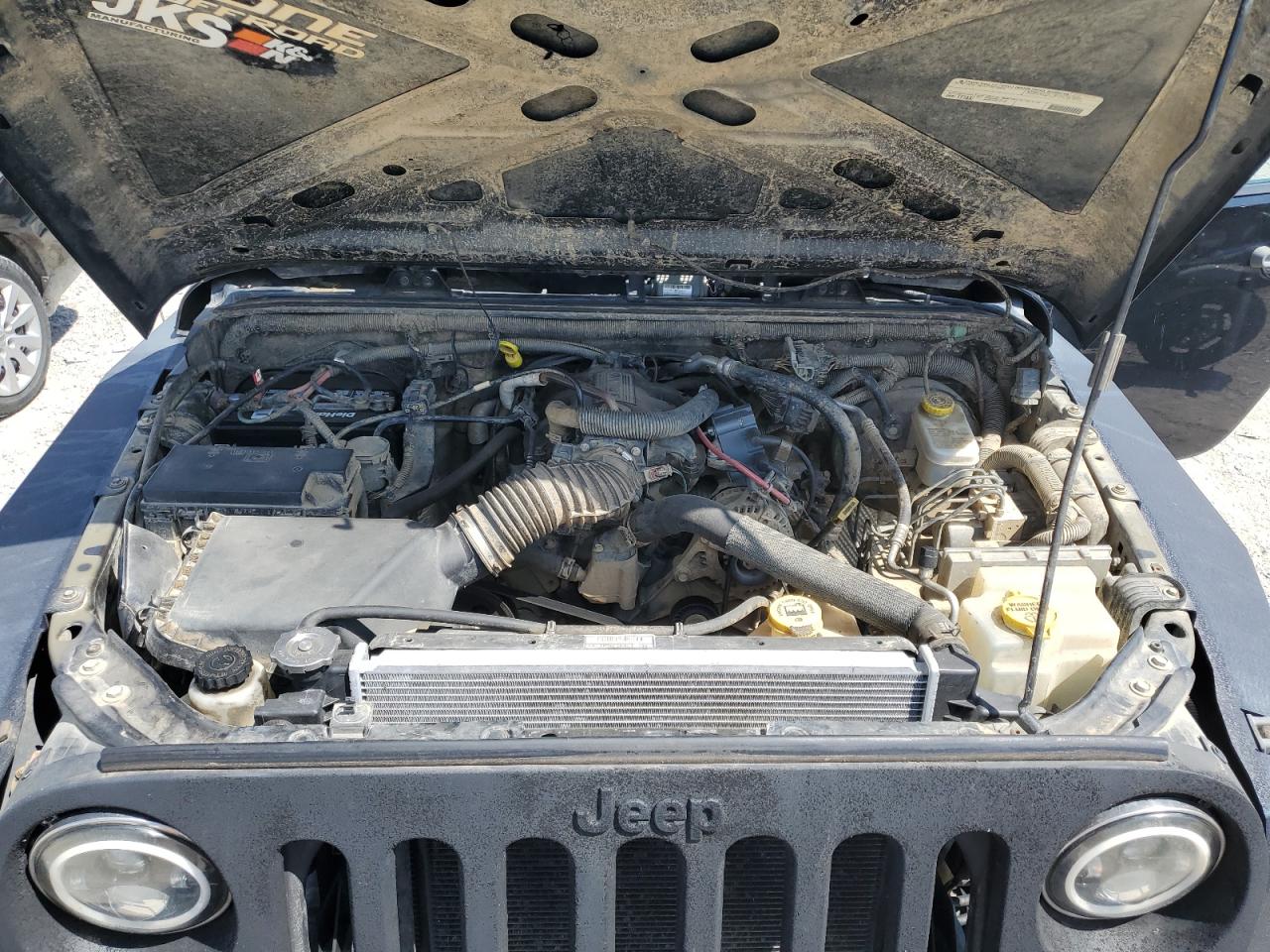 1J4HA3H11BL617496 2011 Jeep Wrangler Unlimited Sport