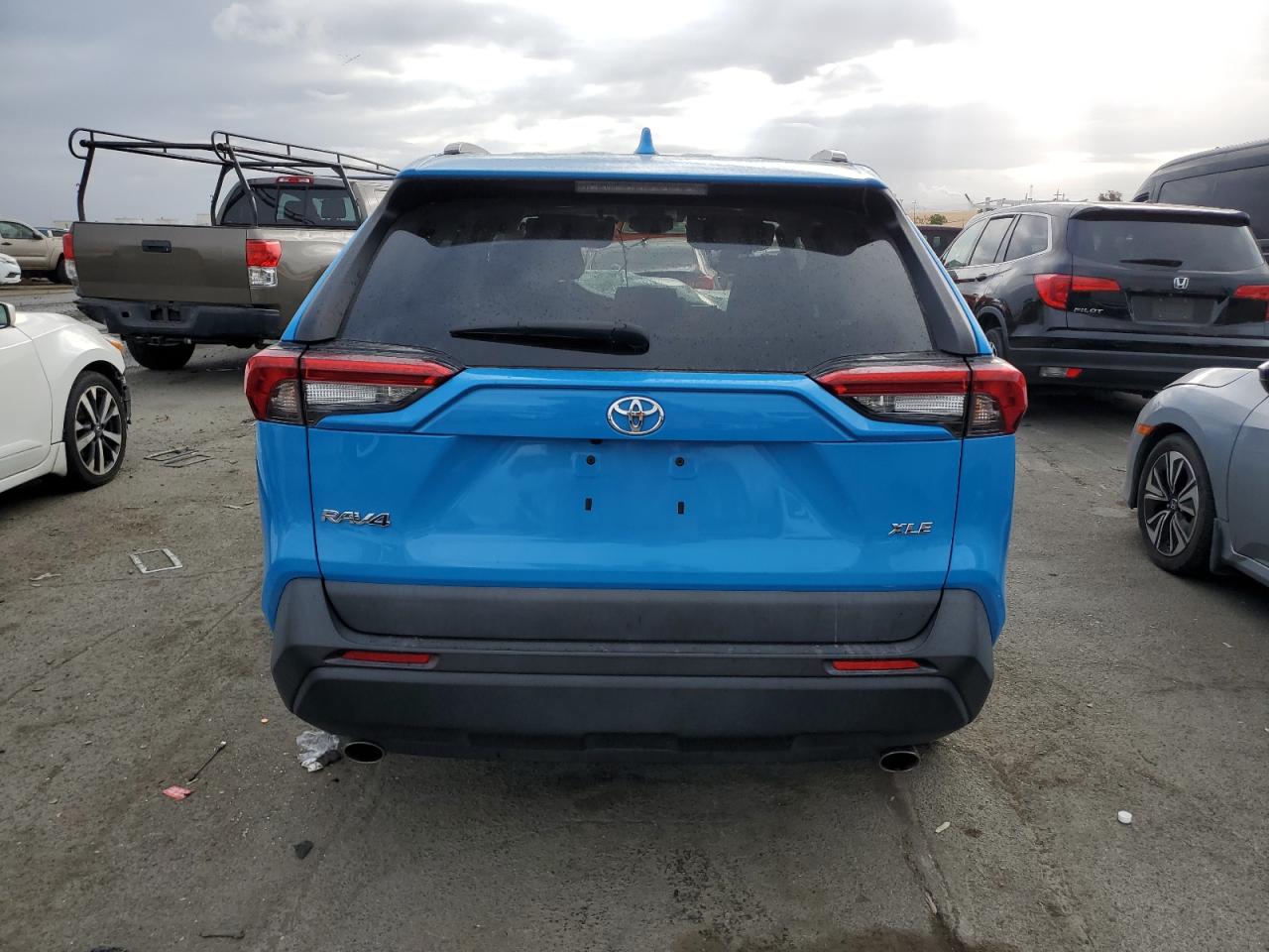 2021 Toyota Rav4 Xle VIN: 2T3W1RFV7MW117655 Lot: 68941844