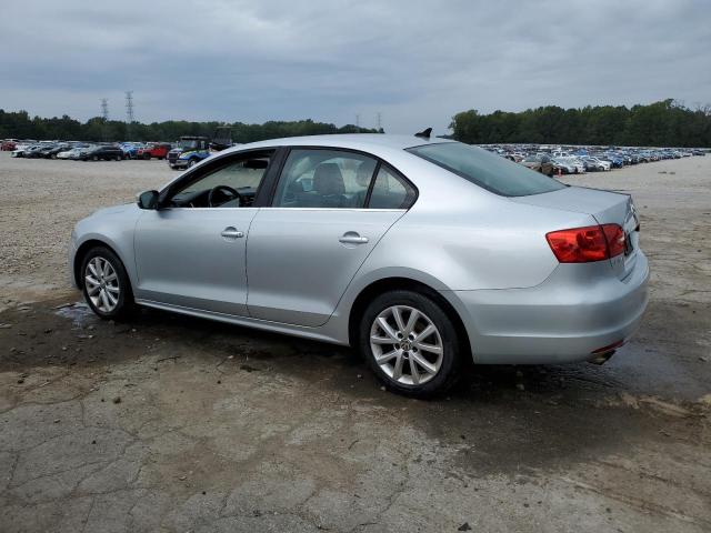  VOLKSWAGEN JETTA 2014 Сріблястий