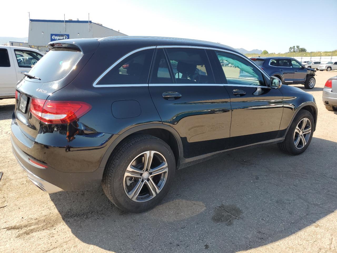 VIN WDC0G4KB5GF076610 2016 MERCEDES-BENZ GLC-CLASS no.3