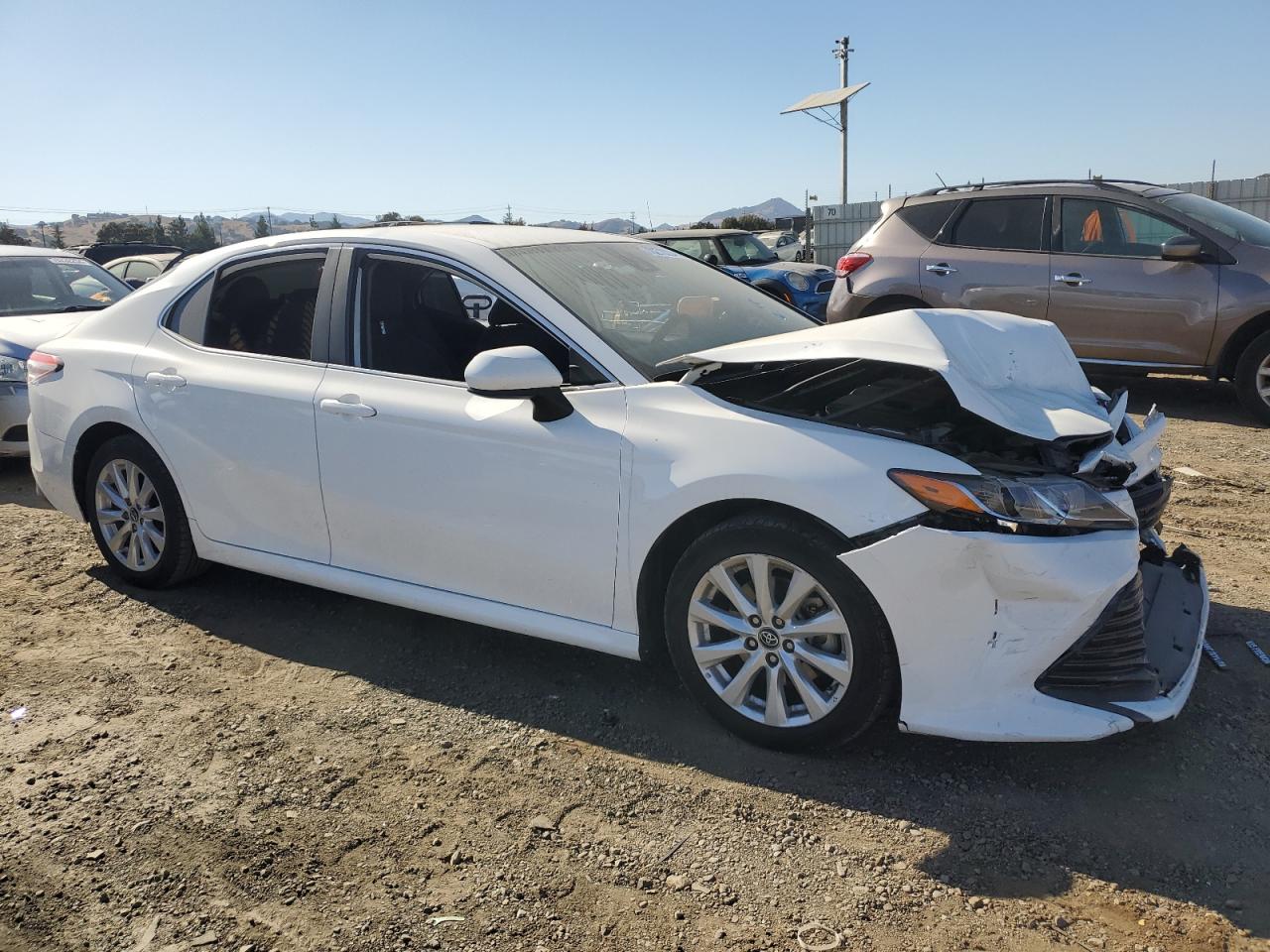 VIN 4T1B11HK5KU841398 2019 TOYOTA CAMRY no.4