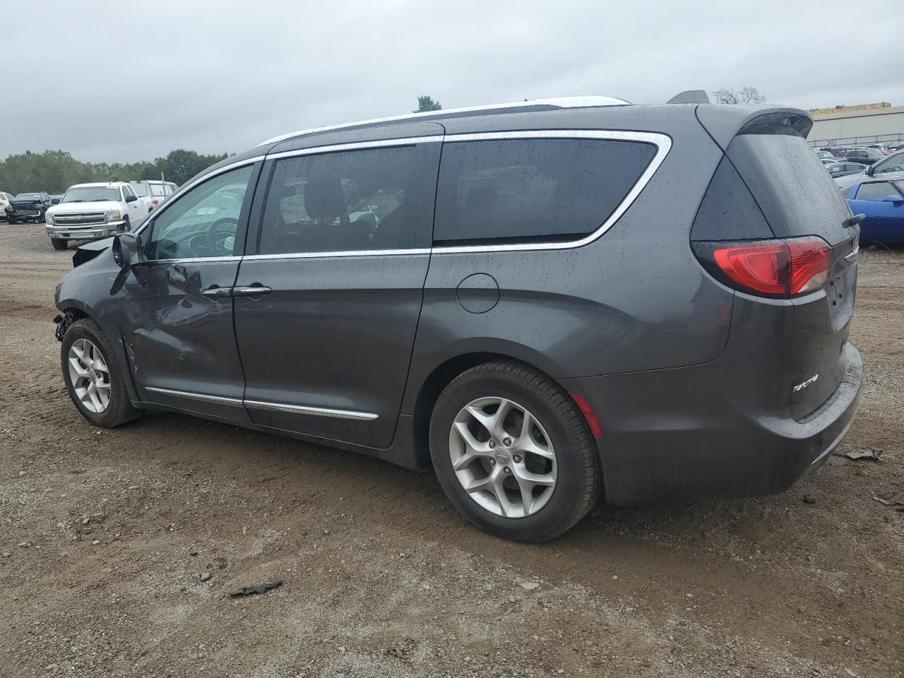 2C4RC1EG1JR315844 2018 CHRYSLER PACIFICA - Image 2