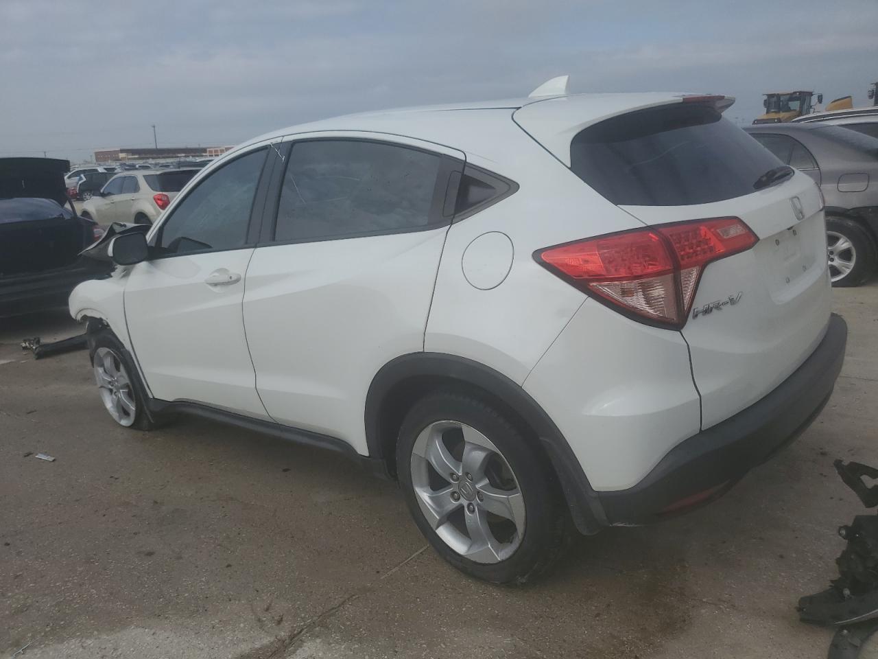 3CZRU5H3XGM727624 2016 HONDA HR-V - Image 2