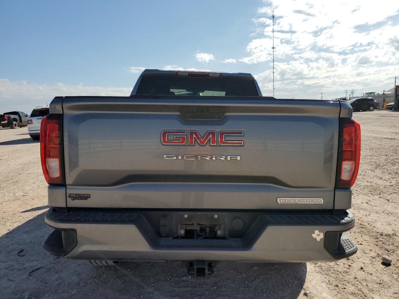 1GTR8CEK4MZ189832 2021 GMC Sierra C1500 Elevation