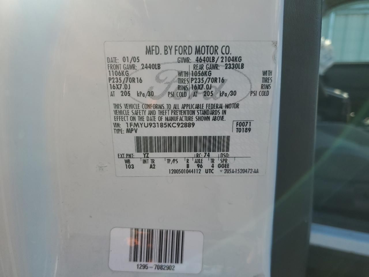 2005 Ford Escape - Image 13
