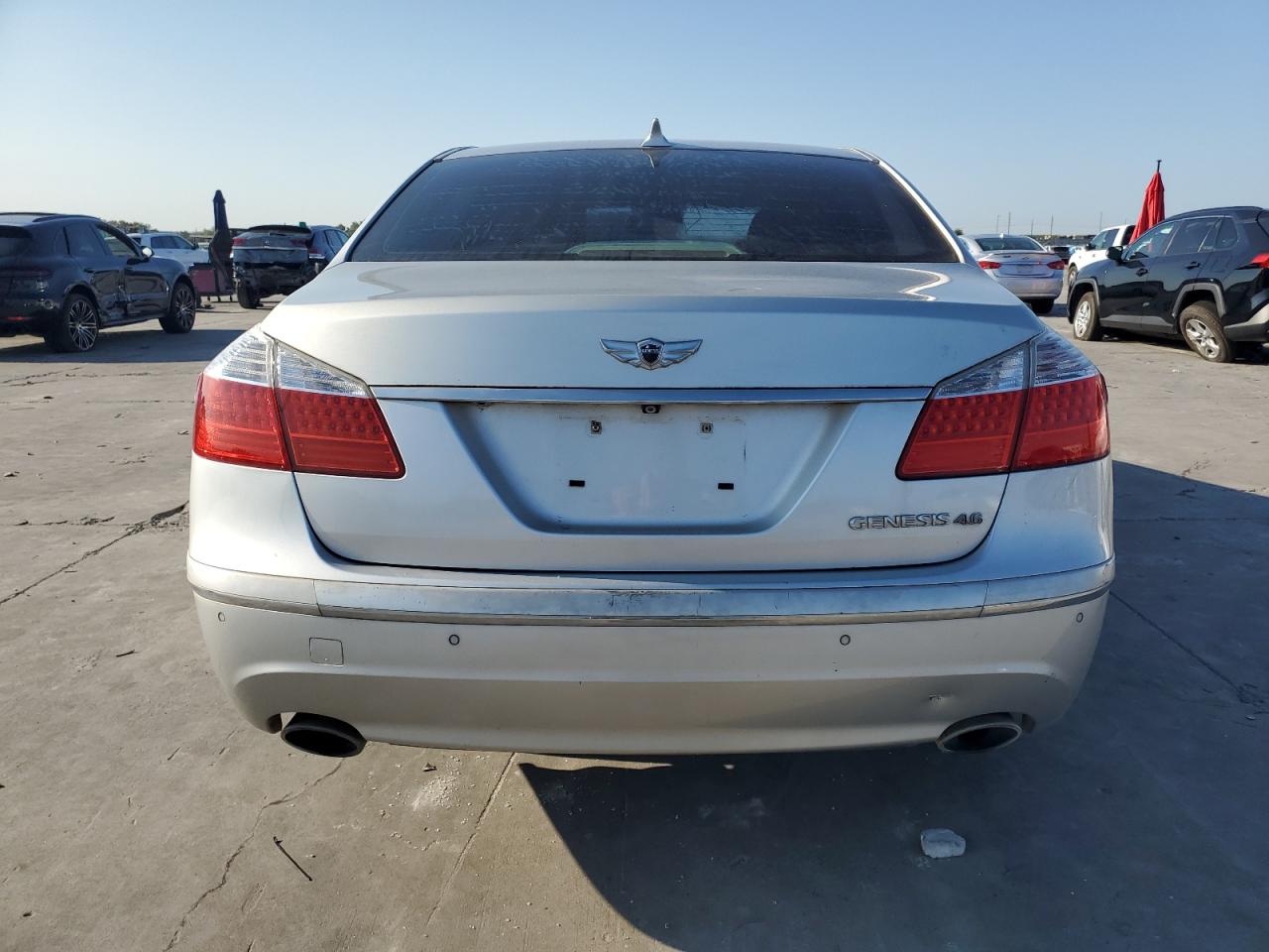 2011 Hyundai Genesis 4.6L VIN: KMHGC4DFXBU125672 Lot: 71575284