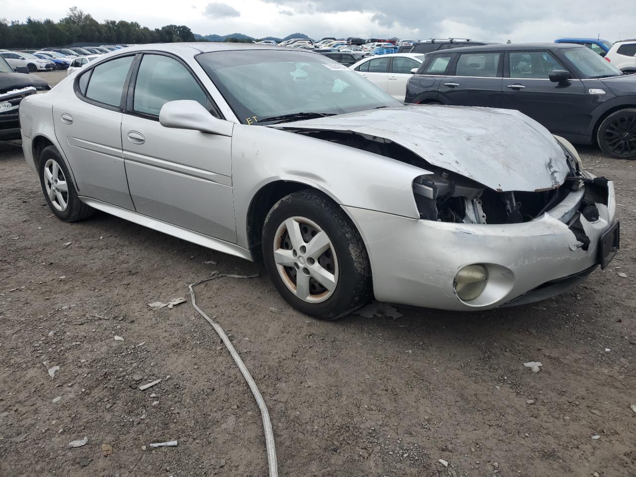 2005 Pontiac Grand Prix - Image 4