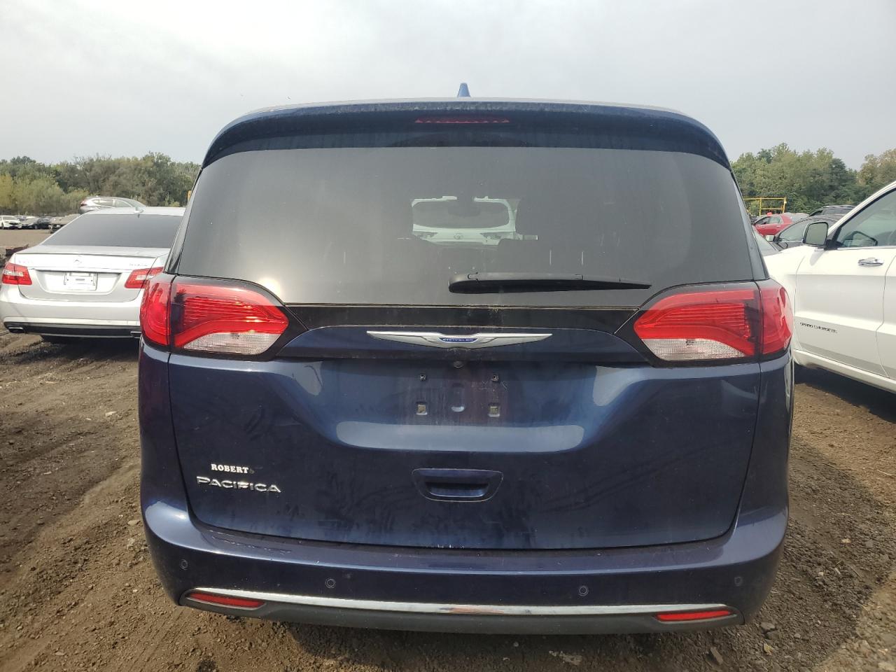 2018 Chrysler Pacifica Touring L VIN: 2C4RC1BG1JR280498 Lot: 72065954