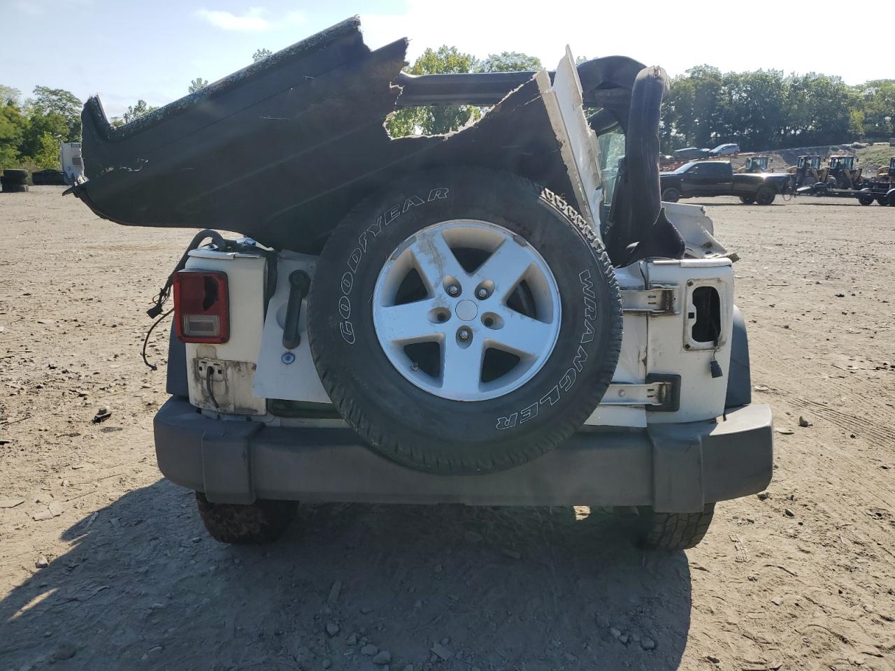 2008 Jeep Wrangler X VIN: 1J4FZ24198L511466 Lot: 70196544