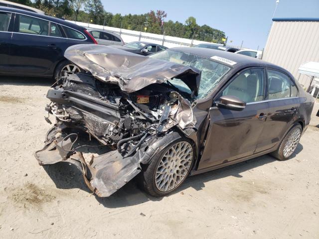 Sedans VOLKSWAGEN JETTA 2014 Brown