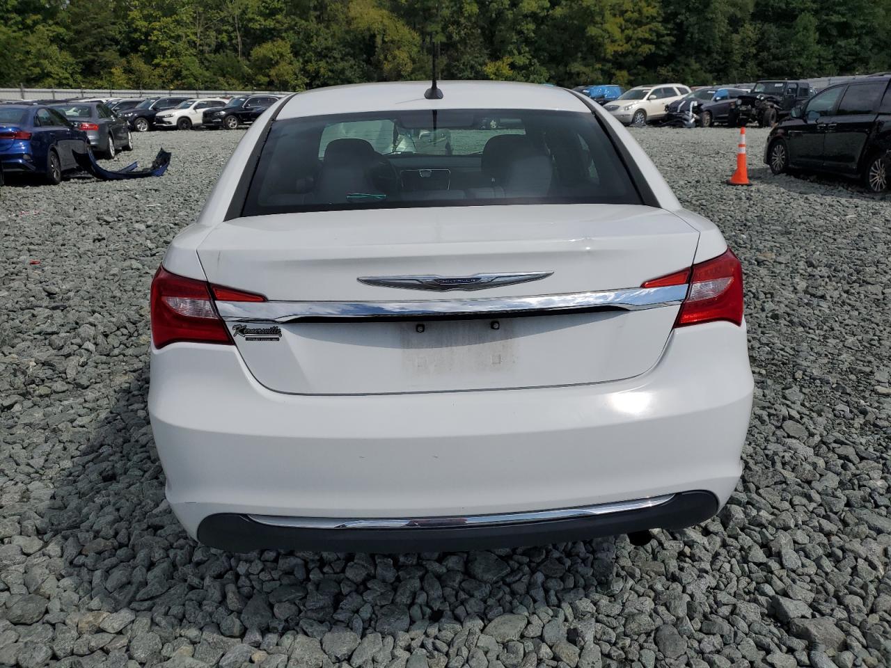 2014 Chrysler 200 Lx VIN: 1C3CCBAB1EN238079 Lot: 72943534