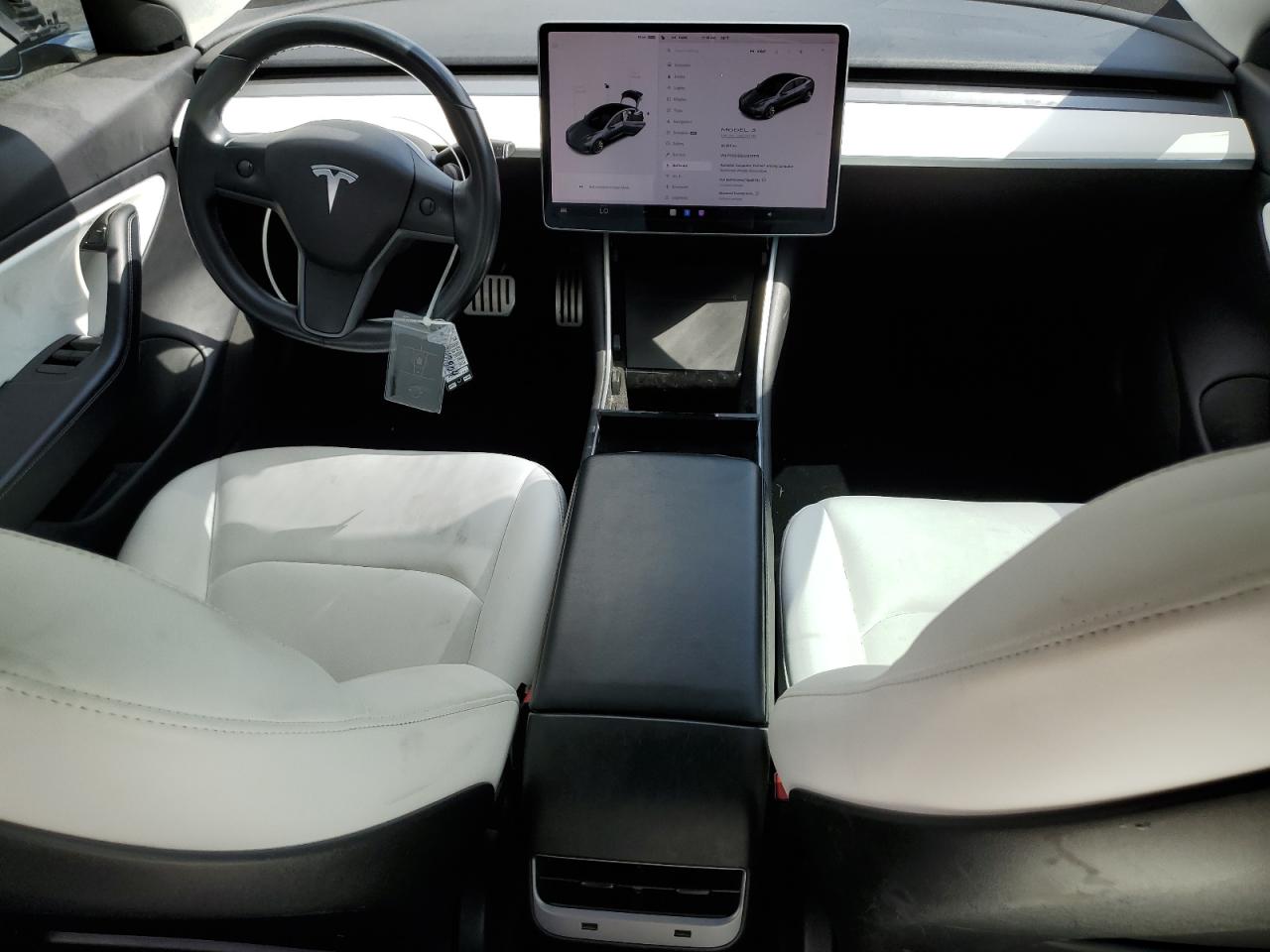 5YJ3E1EB3JF079178 2018 Tesla Model 3