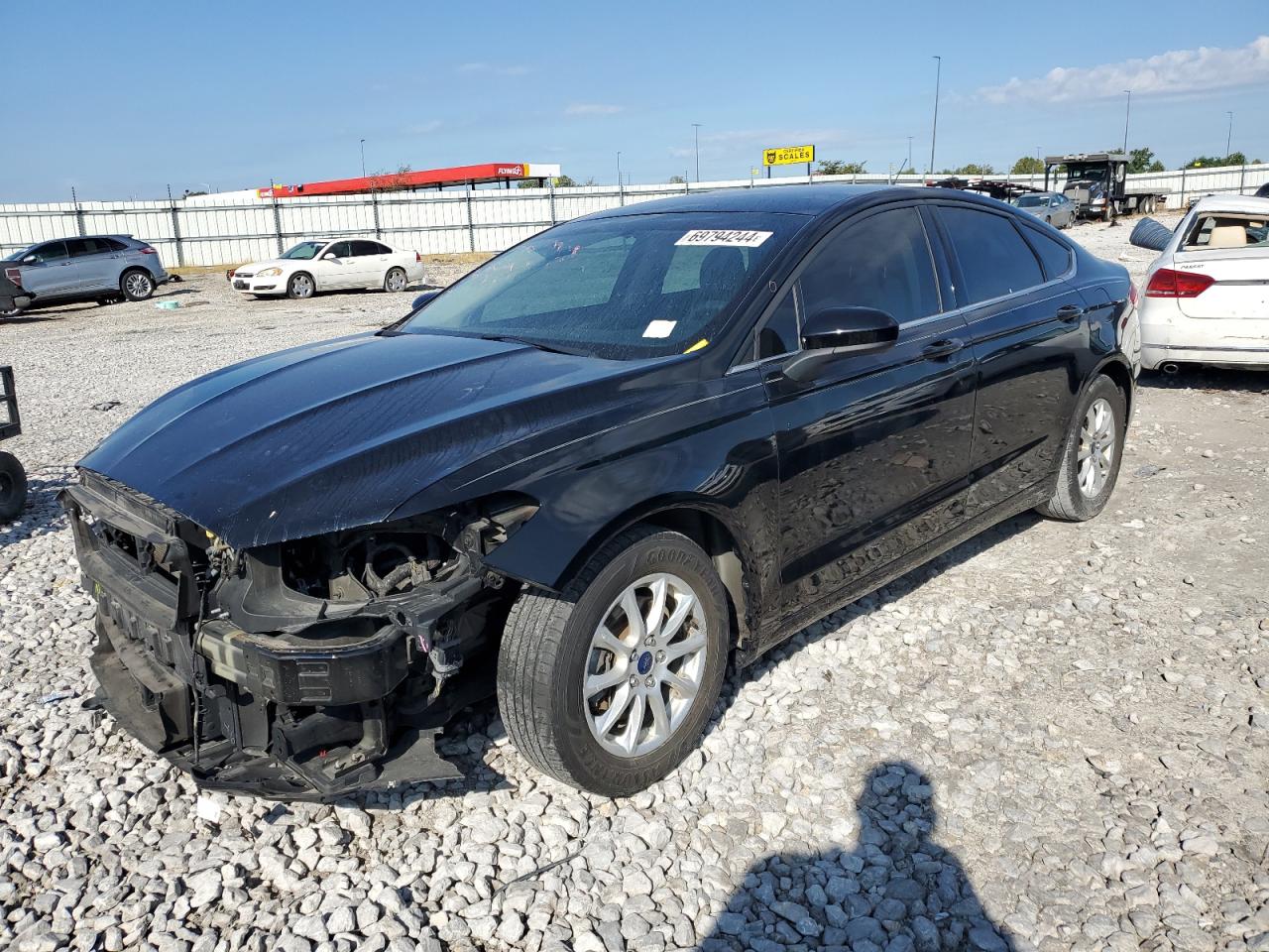 3FA6P0G78HR247051 2017 FORD FUSION - Image 1