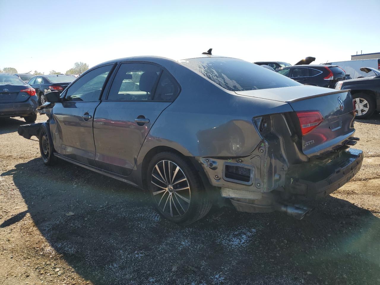 3VWD17AJ9FM426318 2015 VOLKSWAGEN JETTA - Image 2