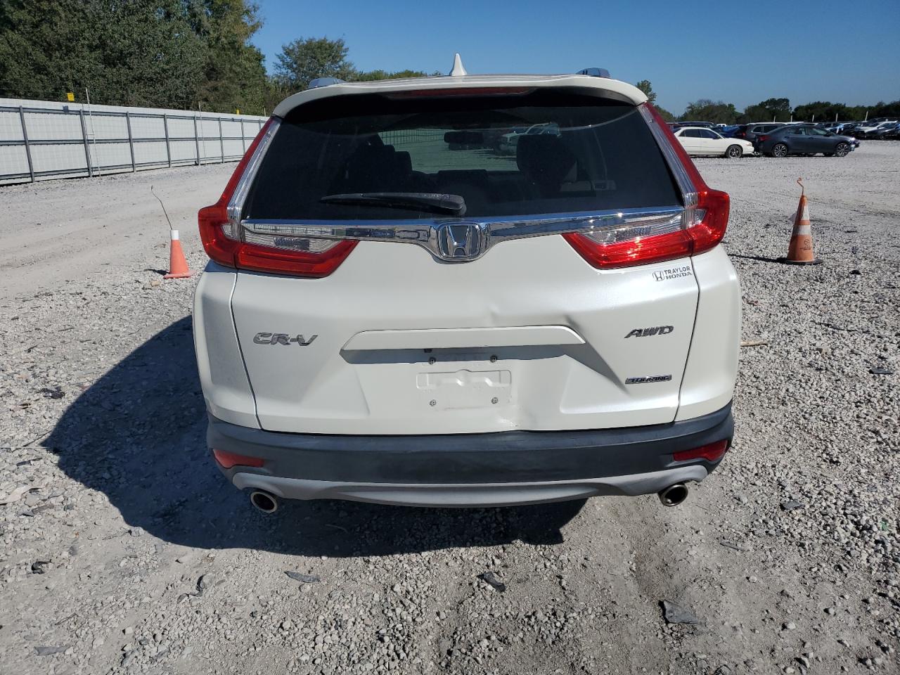 2HKRW2H95JH692877 2018 Honda Cr-V Touring