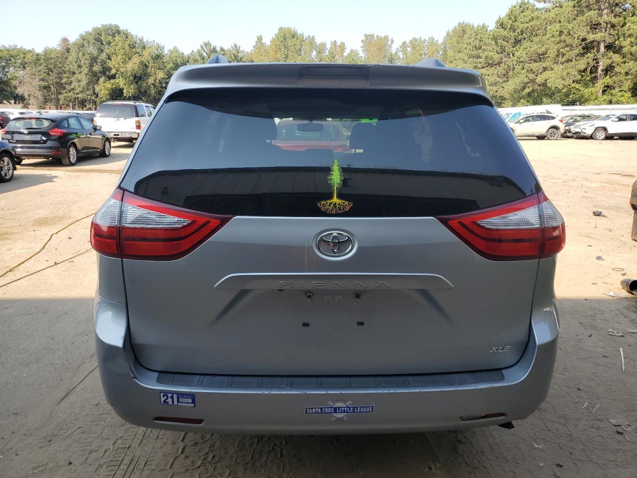 2015 Toyota Sienna Xle VIN: 5TDYK3DC8FS676284 Lot: 70707354