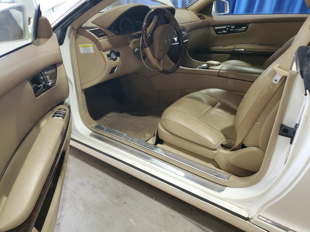 WDDEJ9EB8CA028926 2012 Mercedes-Benz Cl 550 4Matic