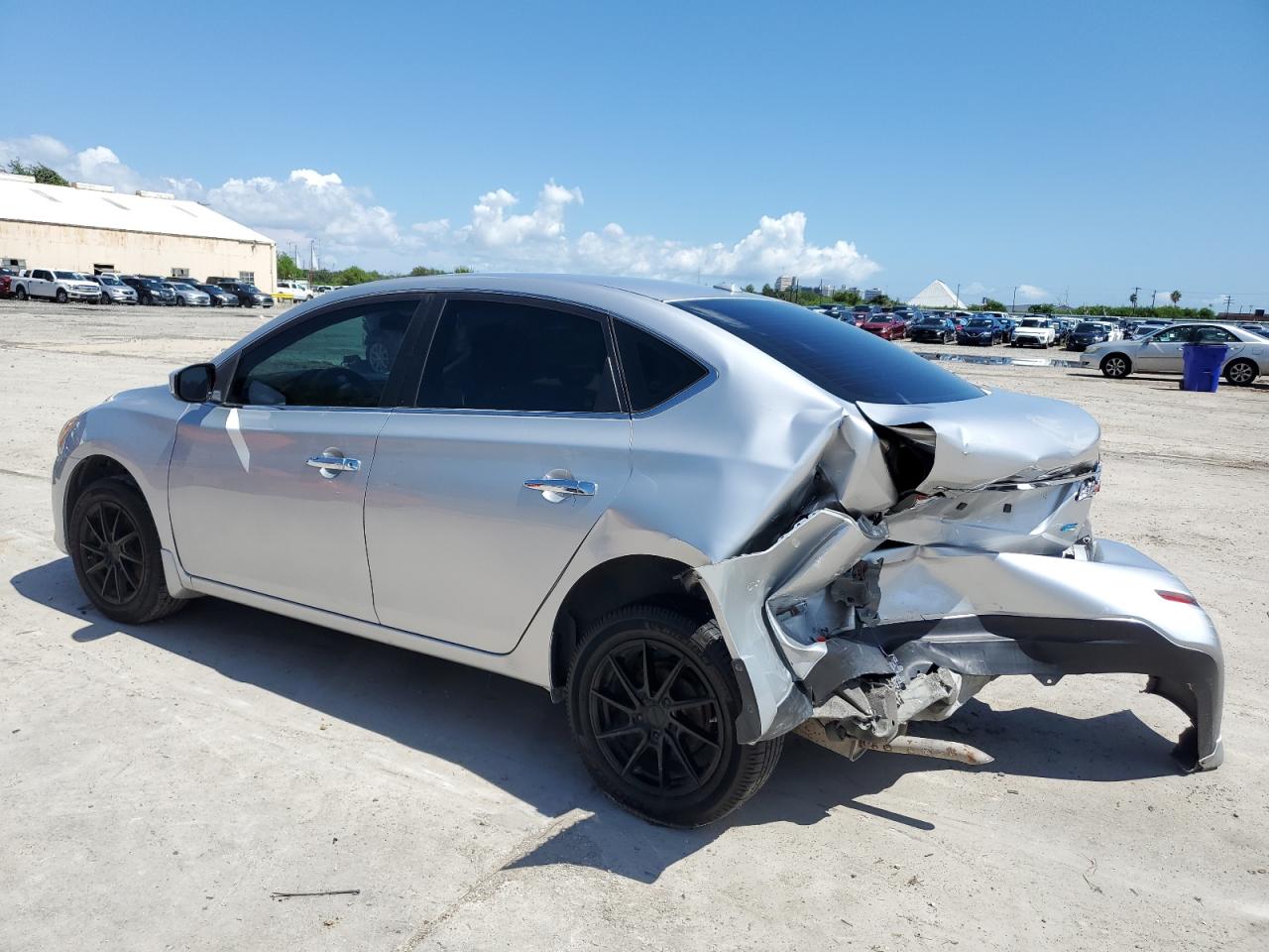 2014 Nissan Sentra - Image 2