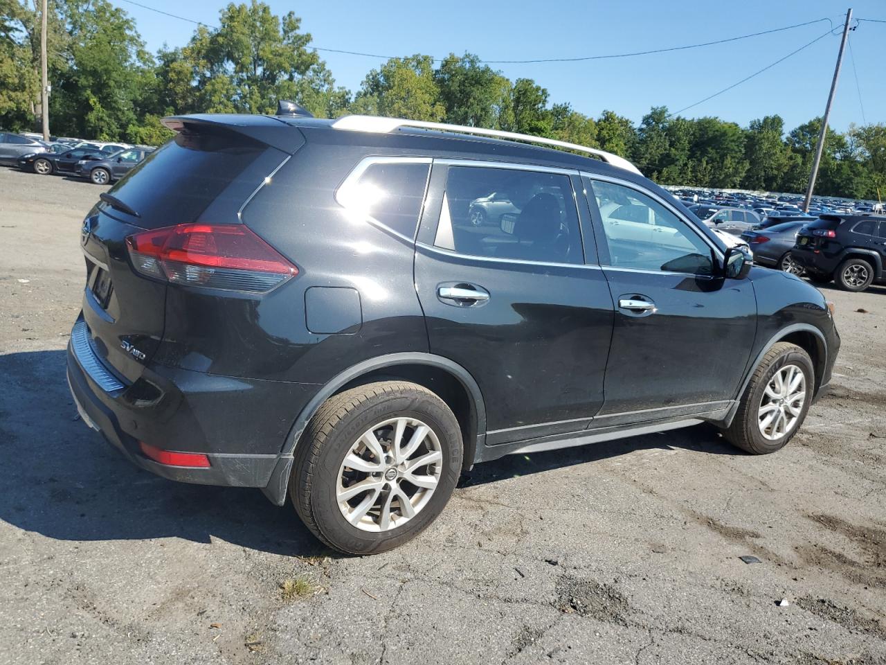 2020 Nissan Rogue S VIN: JN8AT2MV5LW124008 Lot: 69664734