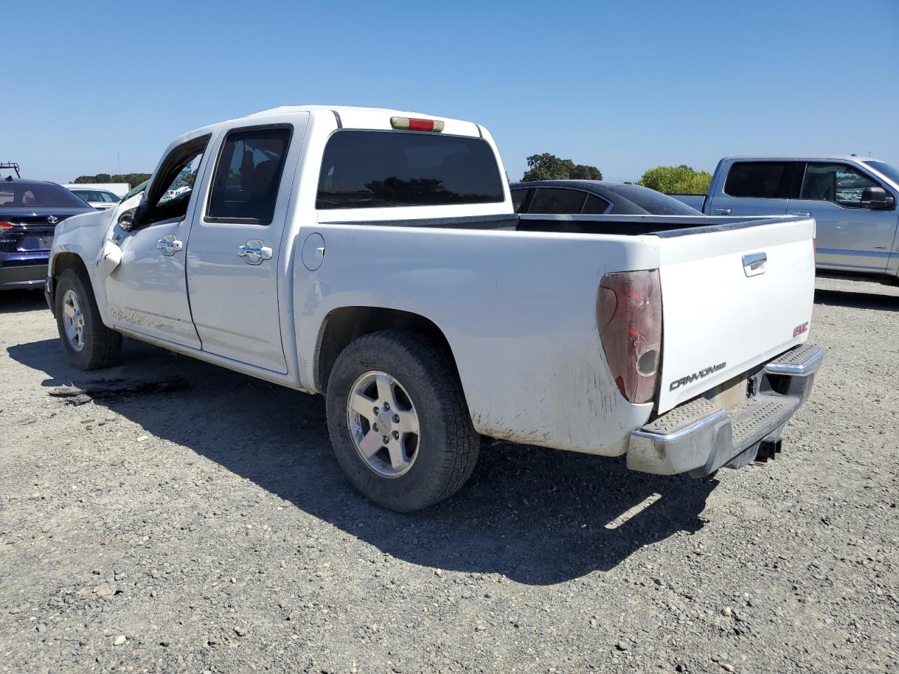 2010 GMC Canyon - Image 2