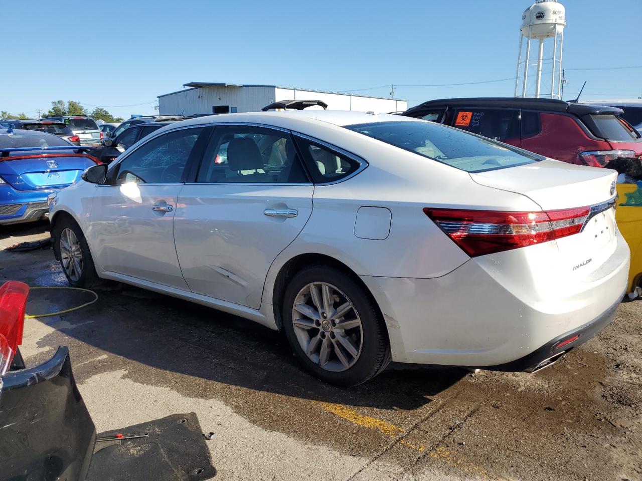 4T1BK1EB0FU152893 2015 TOYOTA AVALON - Image 2