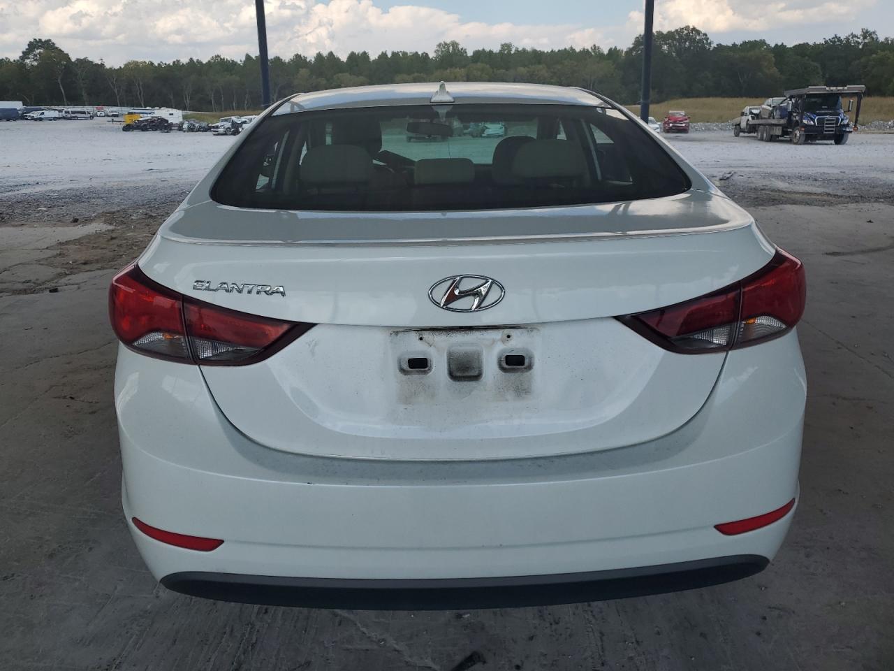 5NPDH4AE7GH773542 2016 Hyundai Elantra Se