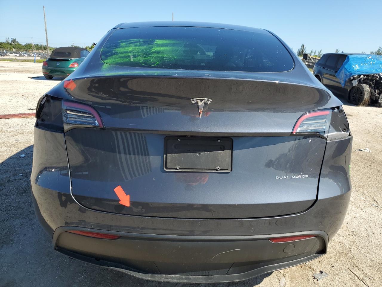 2020 Tesla Model Y VIN: 5YJYGDEE3LF038144 Lot: 70321884