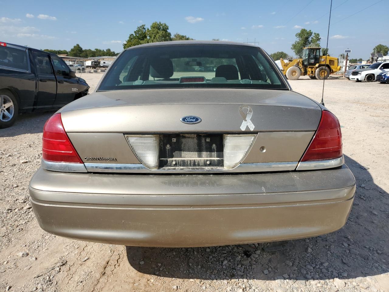 2005 Ford Crown Victoria VIN: 2FAFP73W05X139767 Lot: 70995474