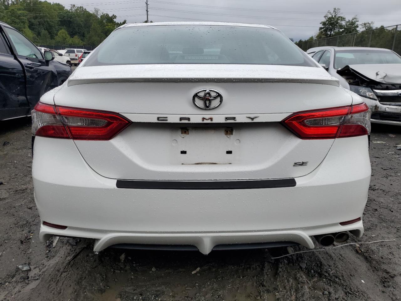 4T1B11HK4JU138003 2018 Toyota Camry L