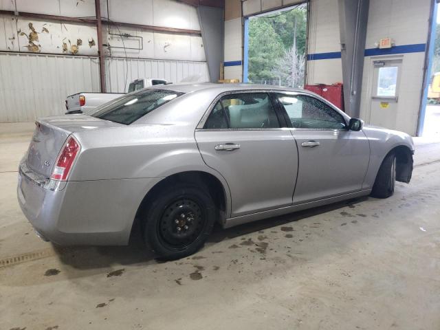  CHRYSLER 300 2014 Srebrny