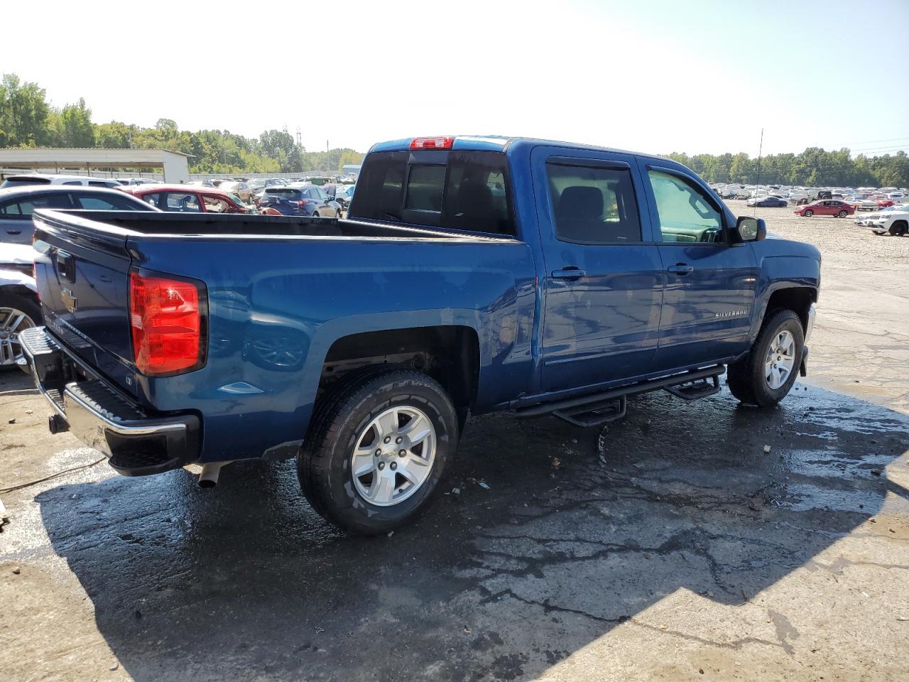 2016 Chevrolet Silverado - Image 3