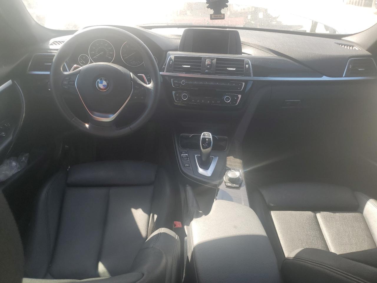 WBA8B9C52JEE81575 2018 BMW 330 I