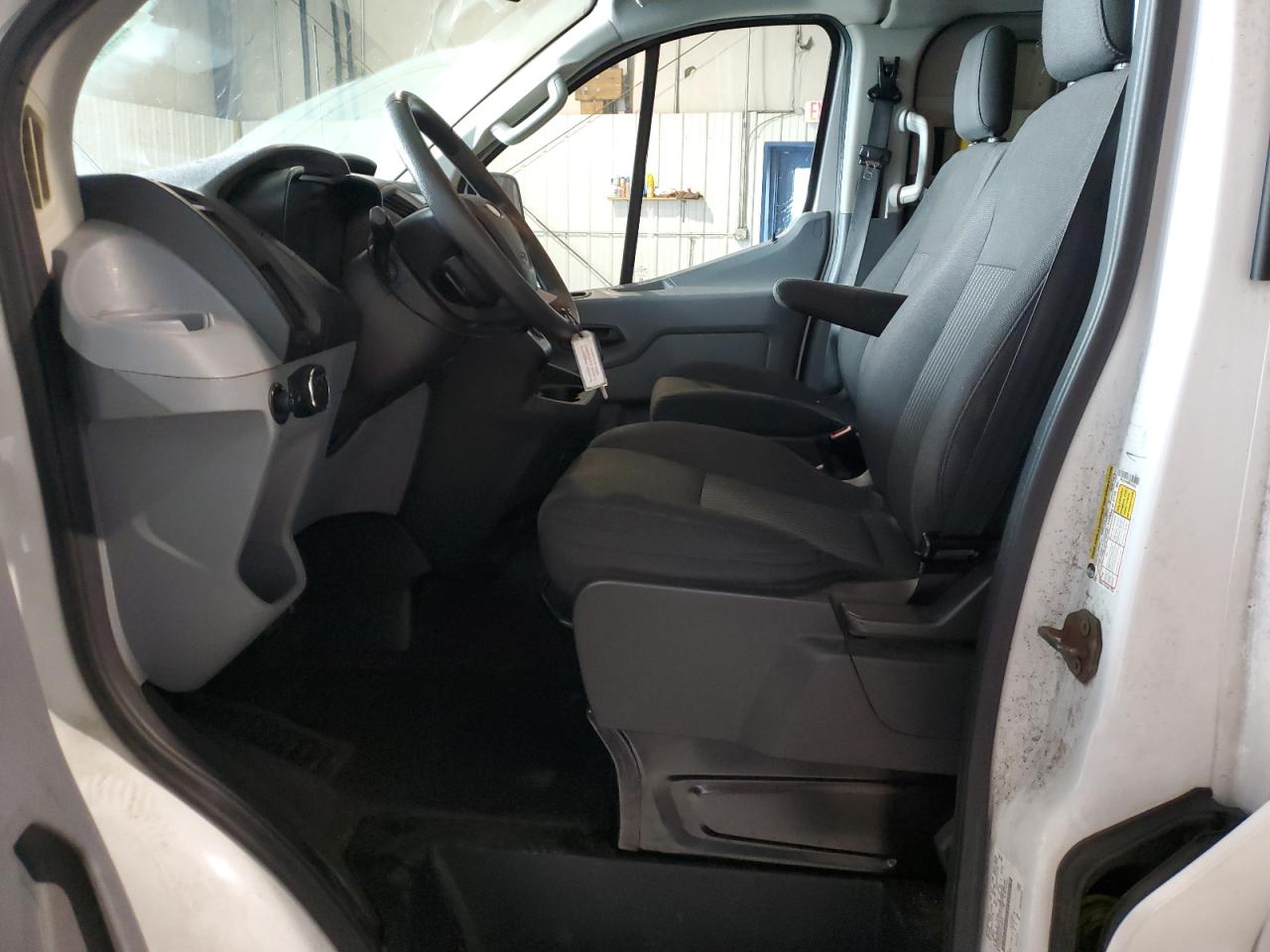 1FBZX2YM6FKA50943 2015 Ford Transit T-350