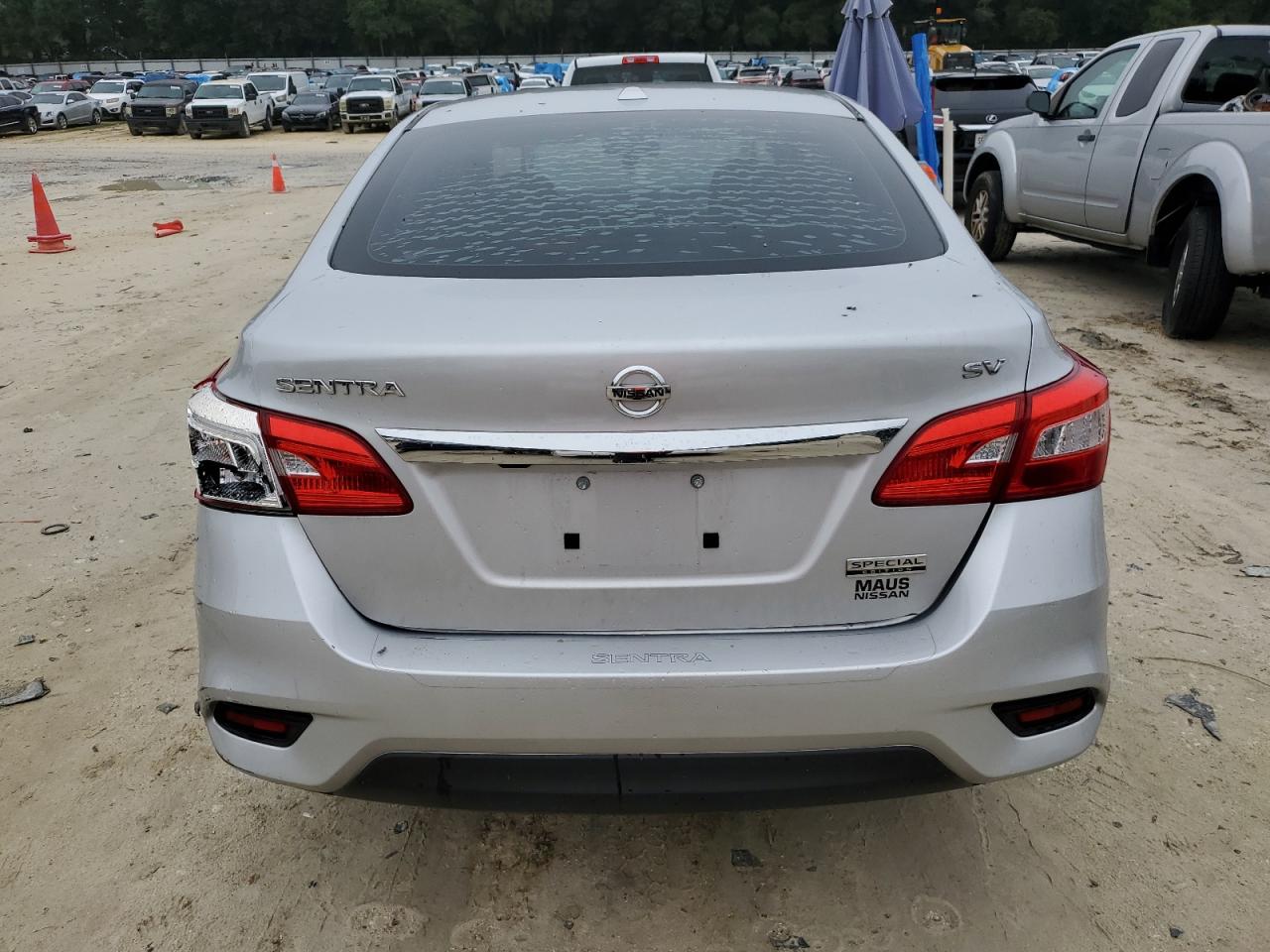 3N1AB7AP2KY300895 2019 Nissan Sentra S